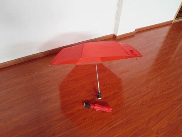 21inch *8 ribs  LED Fold Umbrella - Image 9