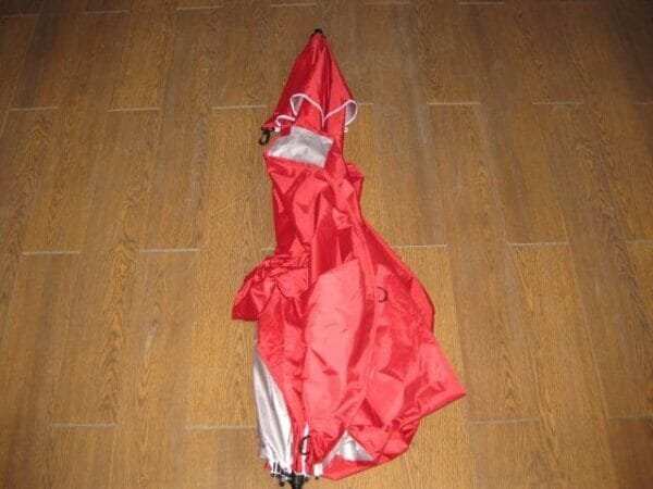 2M / 2.2M / 2.4M *8 ribs Beach Tent Umbrella - Image 16
